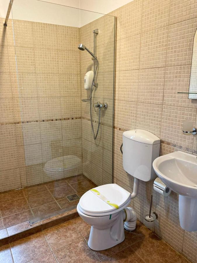 Pensiunea Casa Rica Călimăneşti 外观 照片