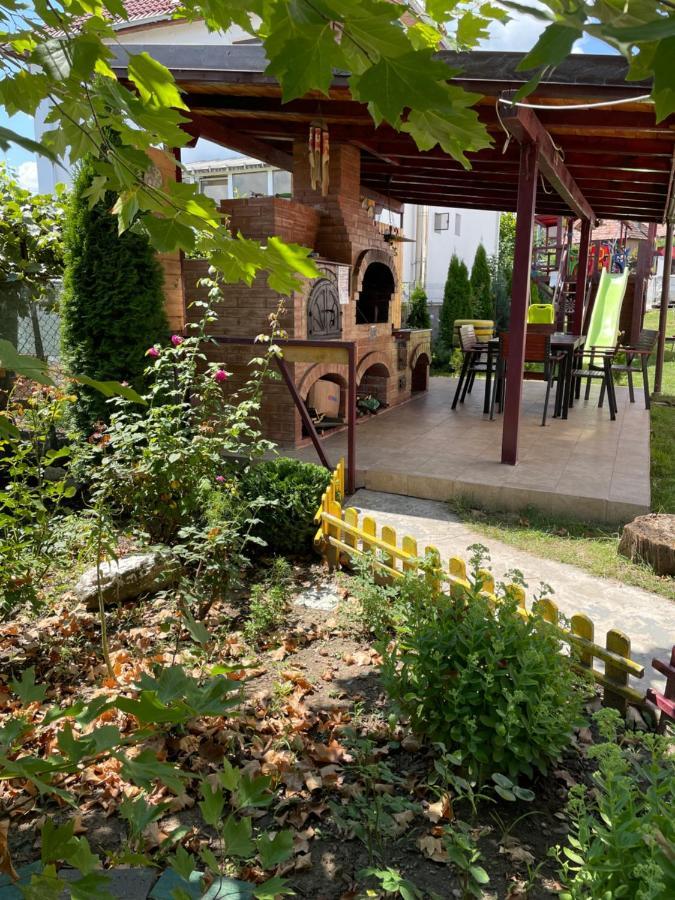 Pensiunea Casa Rica Călimăneşti 外观 照片