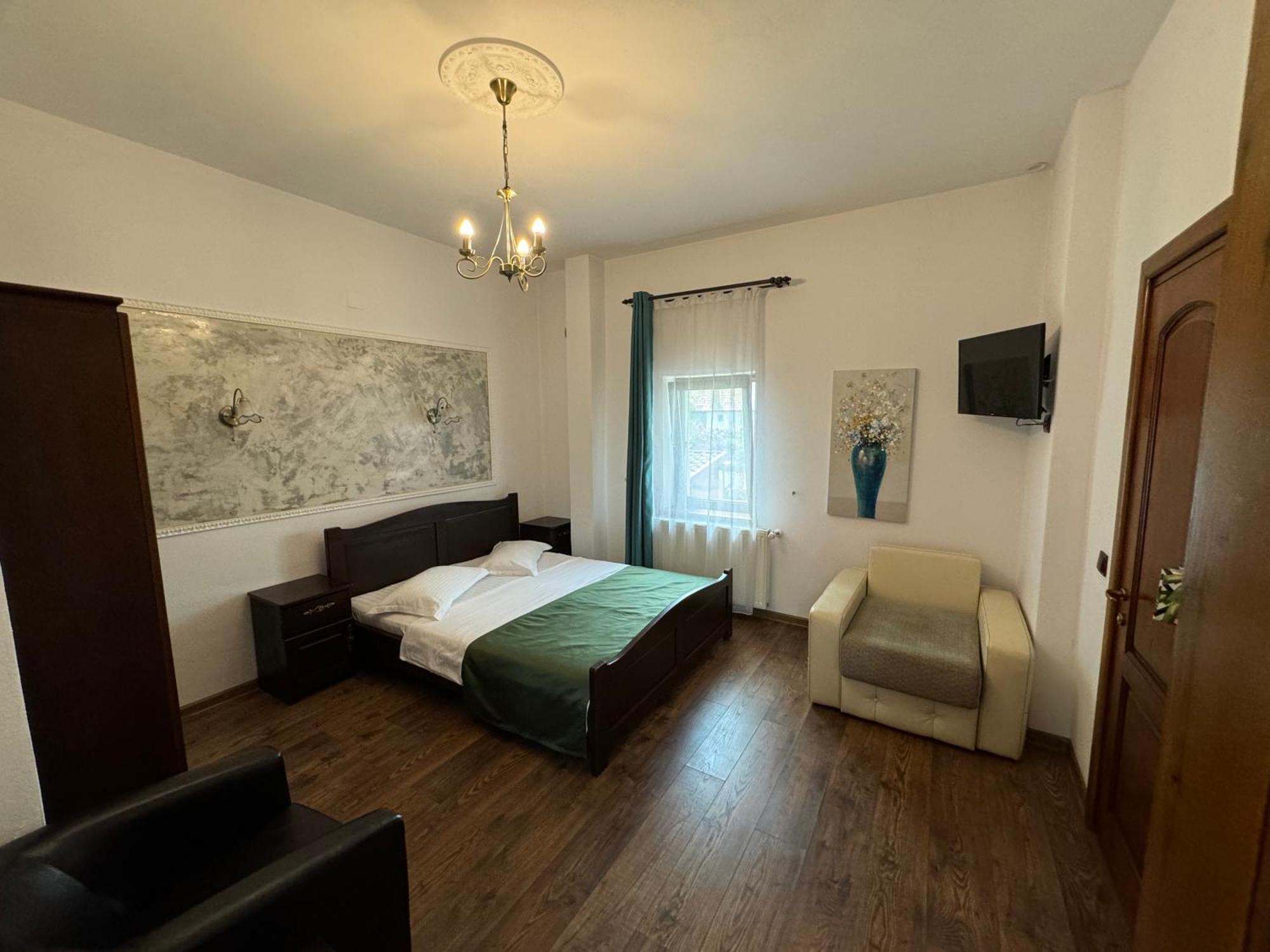 Pensiunea Casa Rica Călimăneşti 外观 照片